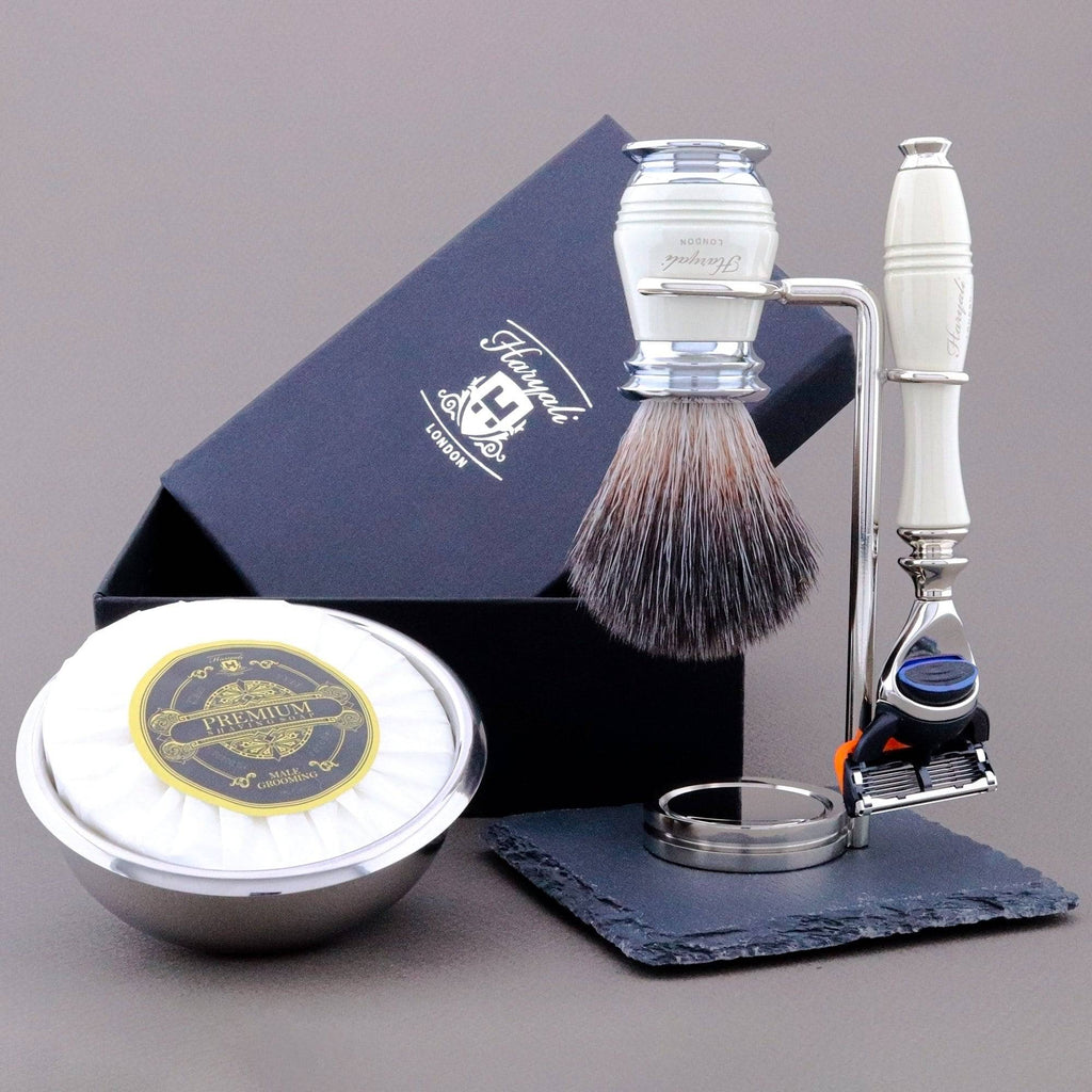 Haryali's Groove Range Shaving Kit - HARYALI LONDON