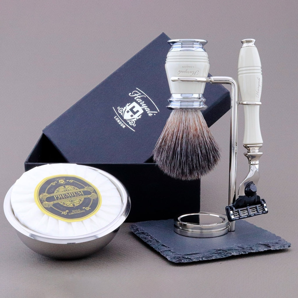 Haryali's Groove Range Shaving Kit - HARYALI LONDON