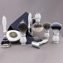 Load image into Gallery viewer, Haryali&#39;s Groove Range Shaving Kit - HARYALI LONDON